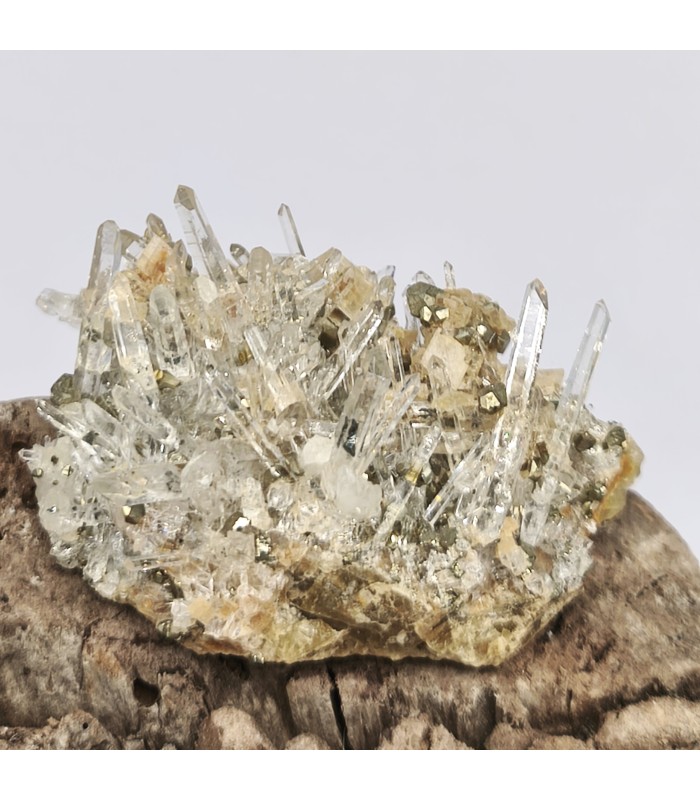 Quartz, Pyrite, Dolomite, Saint Pierre de Mésage , Isère (38)